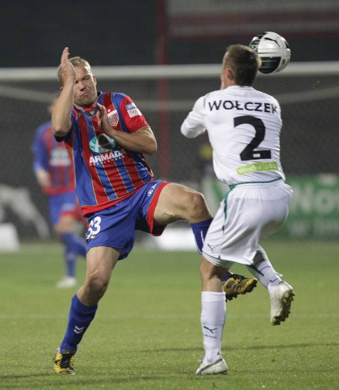 Football. Bytom Ekstraklasa. Polonia Bytom - Slask Wroclaw. 22.10.2010