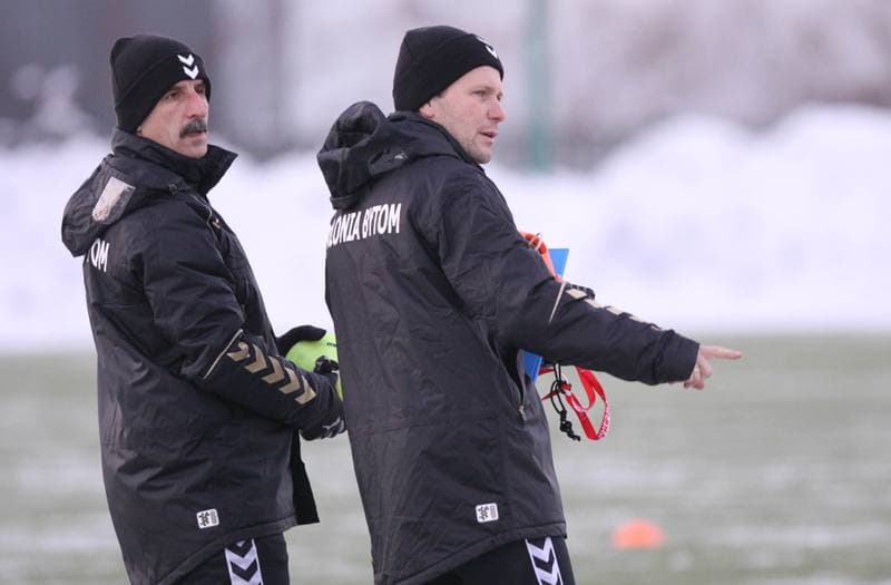 Football. Polonia Bytom. Training. 05.01.2011
