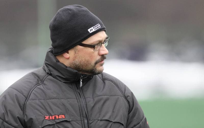 Football. Sparing. Ruch Chorzow - Dolcan Zabki. 05.02.2011