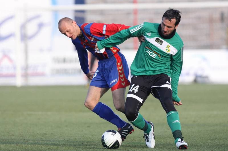 Football. Ekstraklasa. Polonia Bytom - GKS Belchatow. 26.02.2011