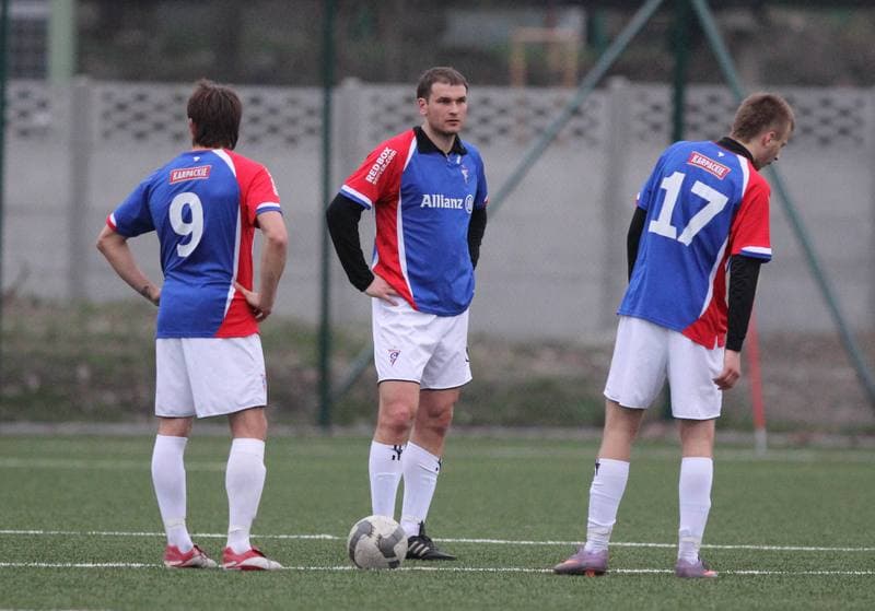 Football. Puchar Polski. Gornik II Zabrze - Gazobudowa Zabrze. 06.04.2011