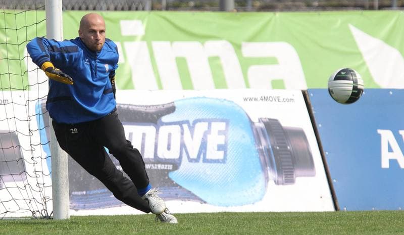 Football. Gornik Zabrze. Training. 11.01.2011