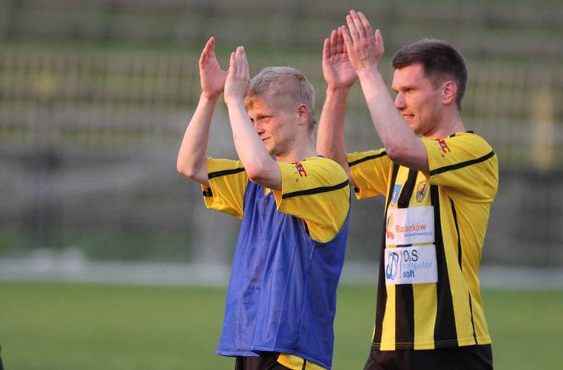 Football. Bytom I liga. Ruch Radzionkow - LKS Lodz. 29.04.2011