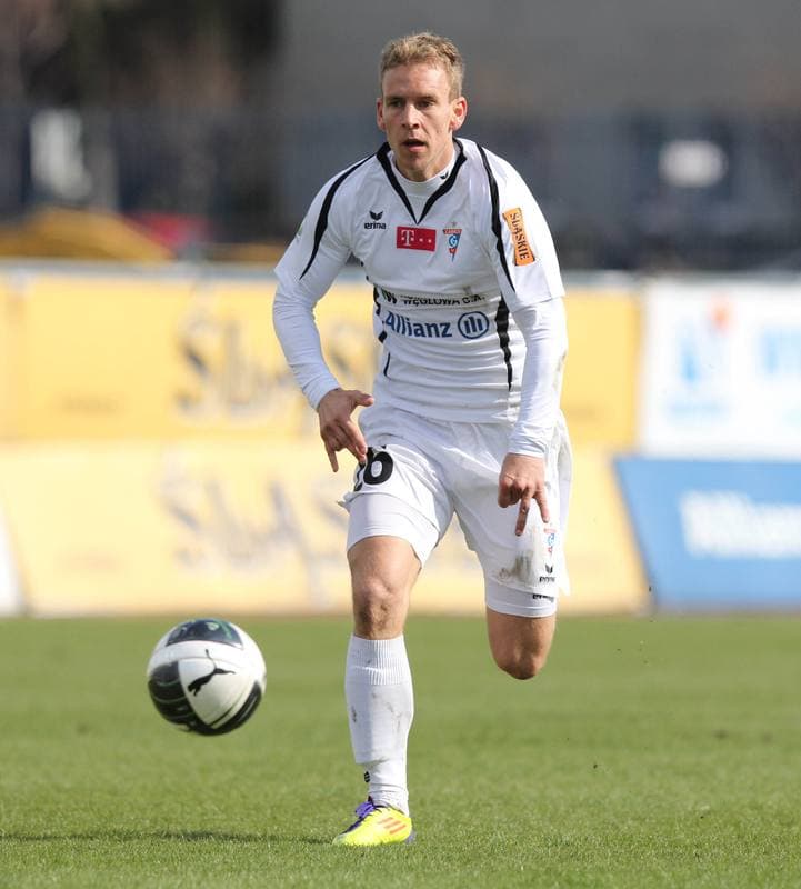 Football. PKO BP Ekstraklasa. Gornik Zabrze - Korona Kielce. 19.11.2010
