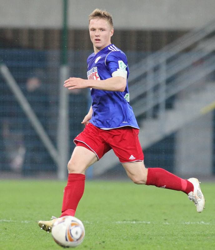Football. I liga. Piast Gliwice - Olimpia Grudziadz. 22.04.2012