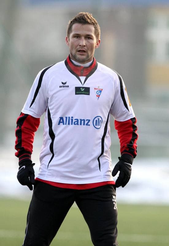 Football. Sparing. Gornik Zabrze - Janina Libiaz. 28.01.2011