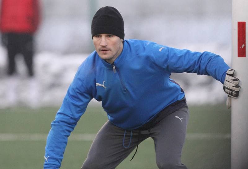 Football. Sparing. Gornik Zabrze - Hutnik Krakow. 28.01.2011