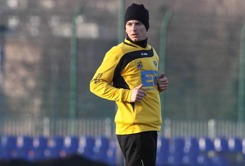 Football. Sparing. GKS Katowice - Hutnik Krakow. 09.02.2011