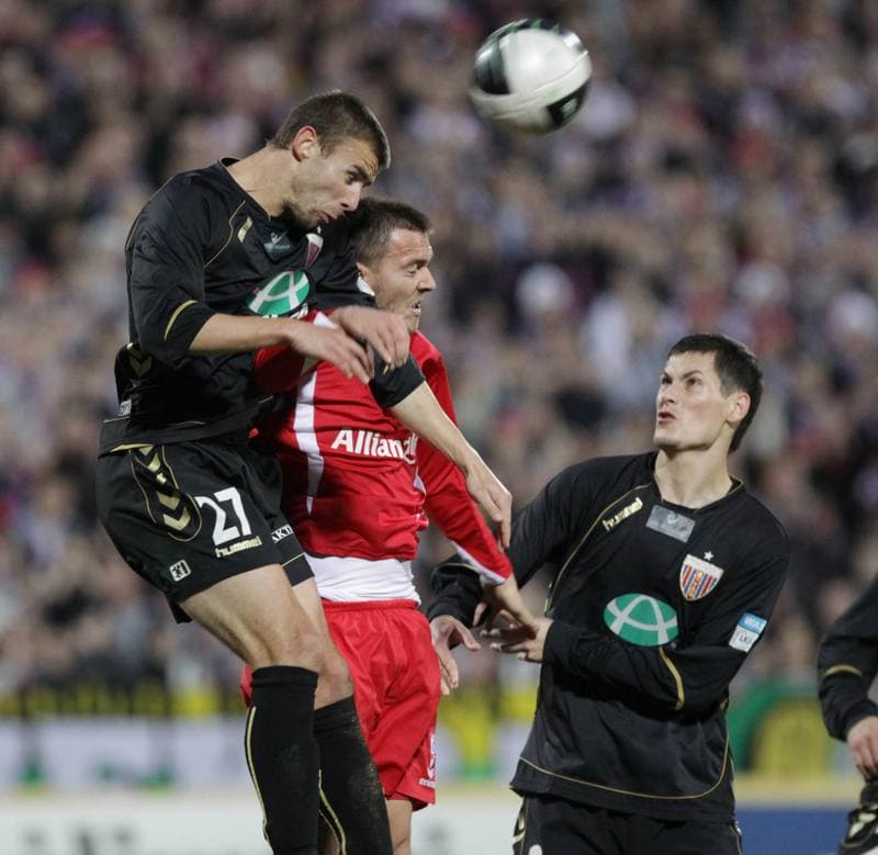 Football. Ekstraklasa. Gornik Zabrze - Polonia Bytom. 06.11.2010
