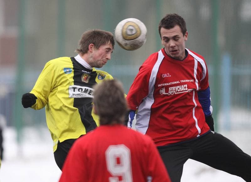 Football. Sparing. Ruch Radzionkow - LZS Piotrowka. 19.02.2011