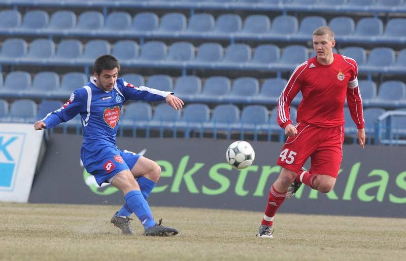Football. Mloda Ekstraklasa. Ruch Chorzow - Wisla Krakow. 05.03.2011