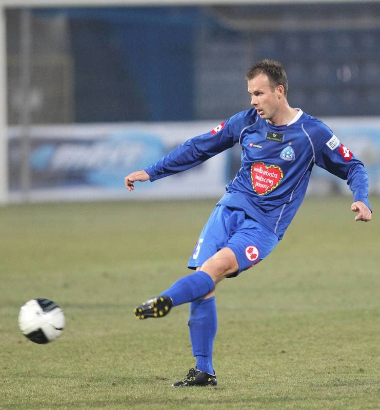 Football. PKO BP Ekstraklasa. Ruch Chorzow - GKS Belchatow. 12.03.2011