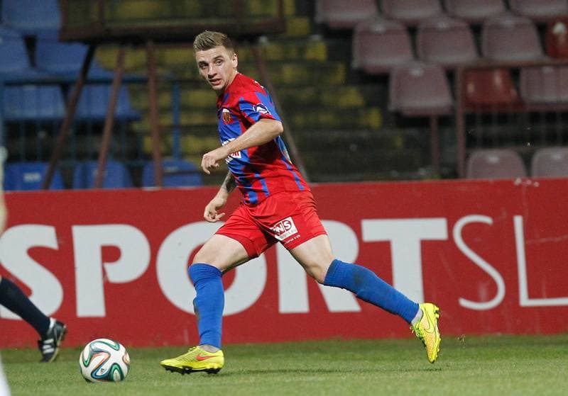 Football. III Liga Opolsko - Slaska. Polonia Bytom - Polonia Laziska Gorne. 11.11.2014