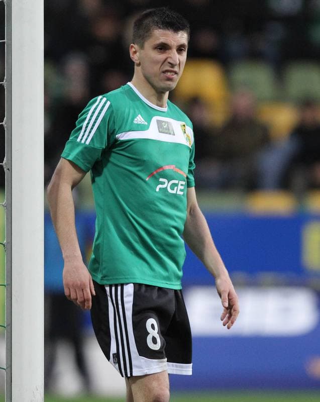 Football. Belchatow Ekstraklasa. GKS Belchatow - Gornik Zabrze. 08.04.2011