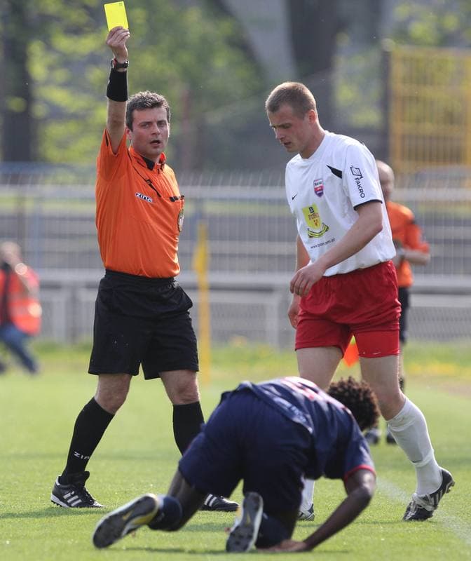 Football. I liga. Odra Wodzislaw - Kolejarz Stroze. 23.04.2011