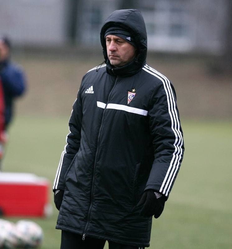 Football. Gornik Zabrze. Training. 07.01.2016