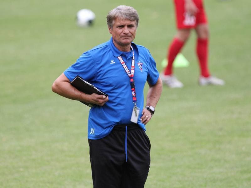 Football. Gornik Zabrze. Training. 11.01.2011