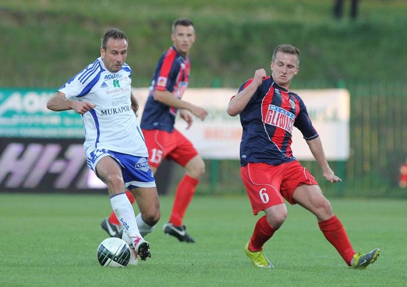 Football. I liga. Podbeskidzie Bielsko-Biala - Piast Gliwice. 11.05.2011