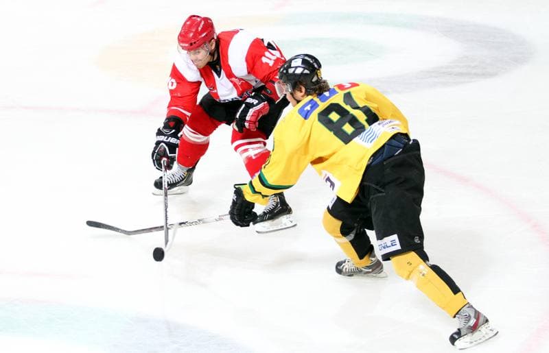 Ice Hockey. Polska Hokej Liga. HC GKS Katowice - Comarch Cracovia Krakow. 15.10.2013