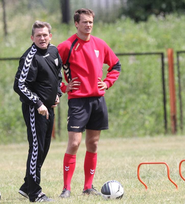 Football. Polonia Bytom. Training. 05.01.2011