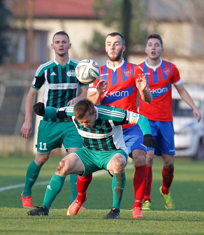Football. II Liga. Rakow Czestochowa - Energetyk ROW Rybnik. 23.11.2014