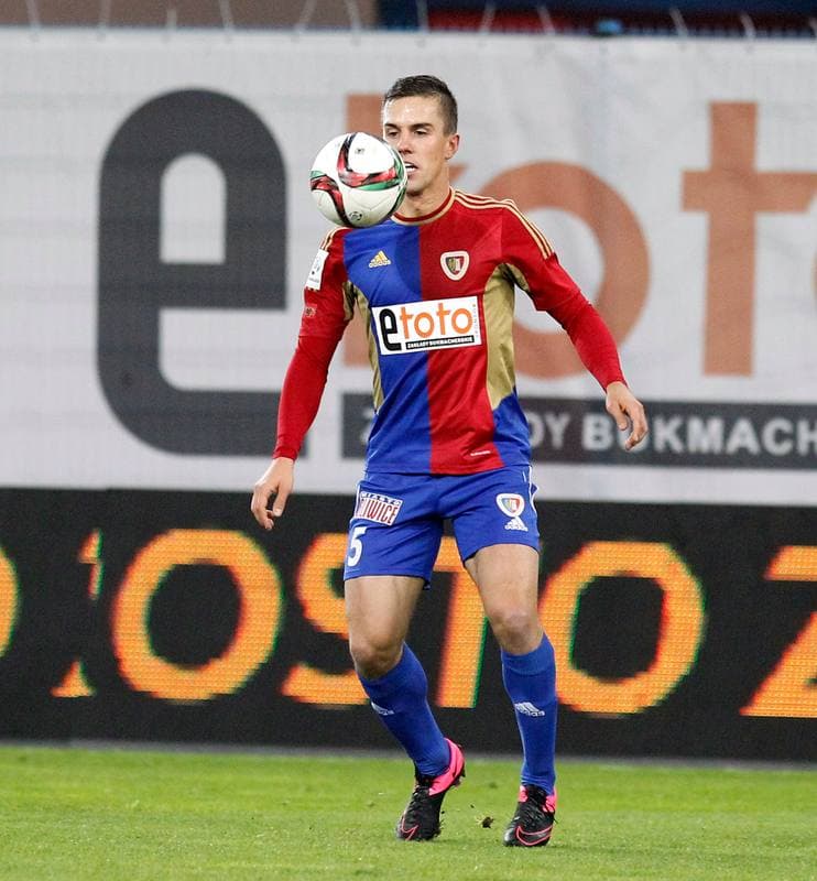 Football. PKO BP Ekstraklasa. Piast Gliwice - Ruch Chorzow. 27.11.2015