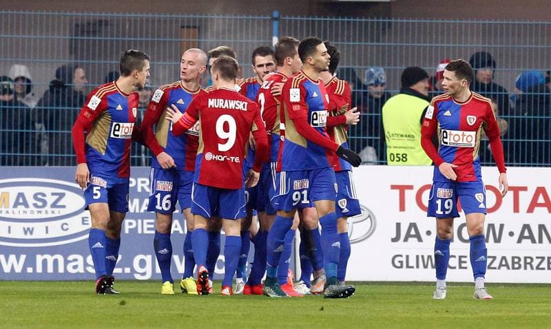 Football. PKO BP Ekstraklasa. Piast Gliwice - Ruch Chorzow. 27.11.2015