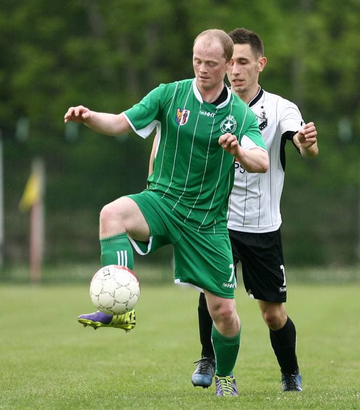 Football. III Liga Opolsko Slaska. Grunwald Ruda Slaska - Szombierki Bytom. 09.05.2015