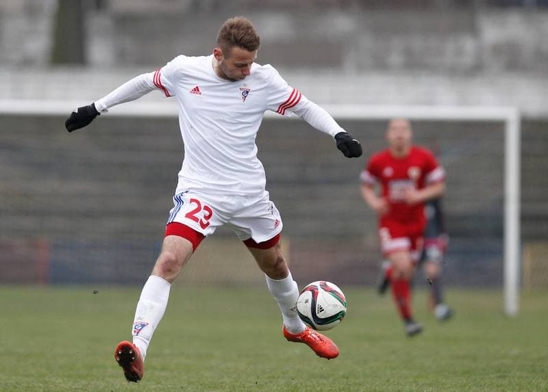 Football. III Liga. Gornik II Zabrze - Piast II Gliwice. 13.03.2016