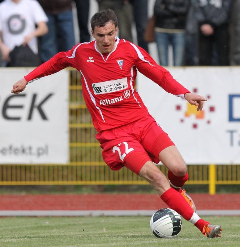Football. Sparing. Gwarek Tarnowskie Gory - Gornik Zabrze. 11.04.2012
