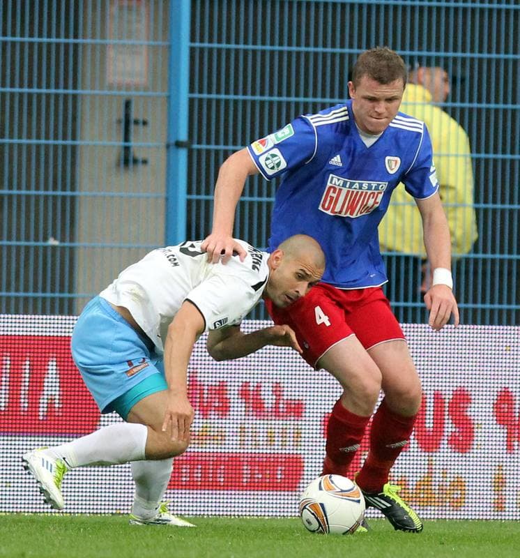 Football. Sparing. Piast Gliwice - Kolejarz Stroze. 10.03.2012