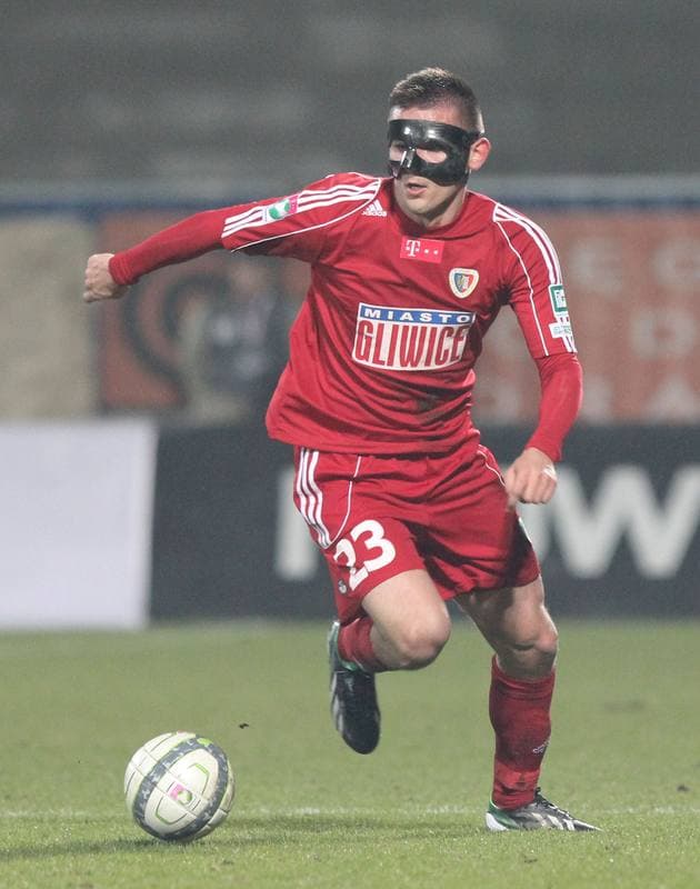 Football. T-Mobile Ekstraklasa. Gornik Zabrze - Piast Gliwice. 25.02.2013
