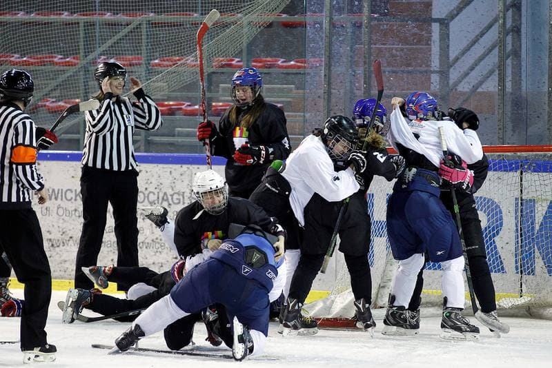 Ice Hockey. Girls Global Game. White - Black. 18.02.2017