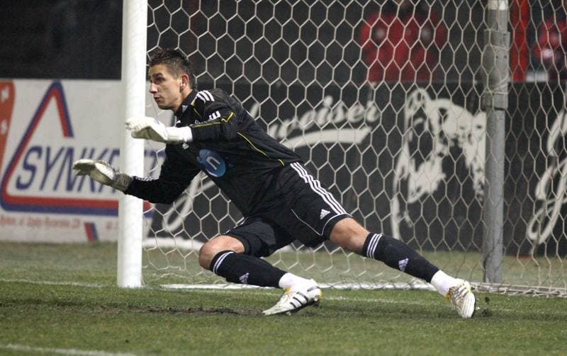 Football. Ekstraklasa. Polonia Bytom - Legia Warsaw. 26.11.2010