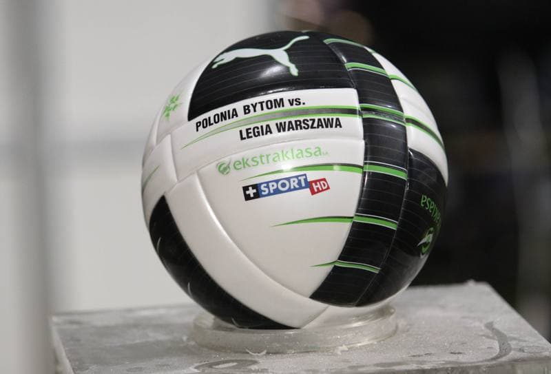 Football. Ekstraklasa. Polonia Bytom - Legia Warsaw. 26.11.2010