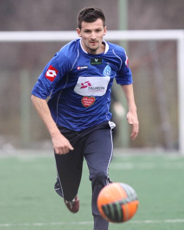 Football. Sparing. Ruch Chorzow - Dolcan Zabki. 05.02.2011