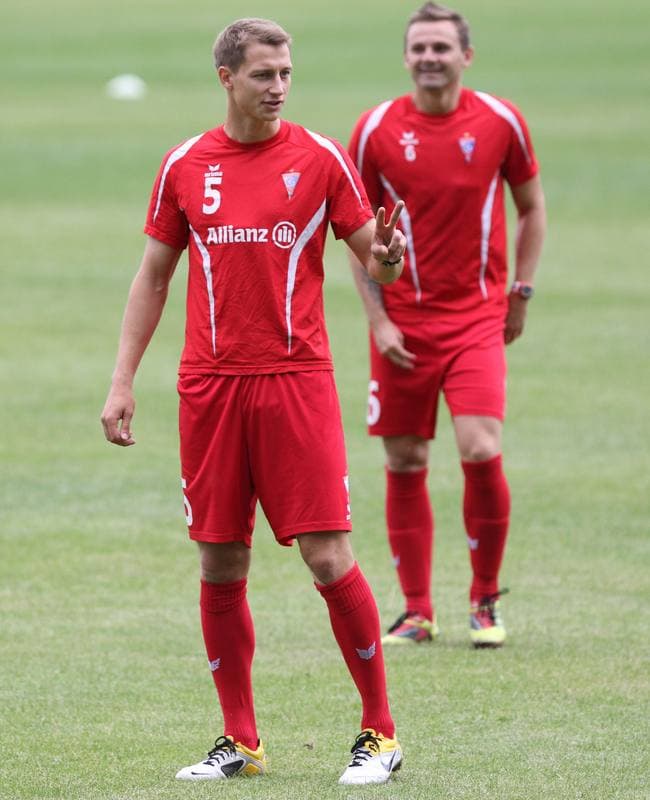 Football. Gornik Zabrze. Training. 11.01.2011