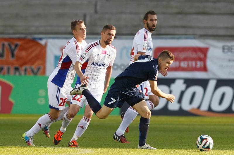 Football. T-Mobile Ekstraklasa. Gornik Zabrze - Pogon Szczecin. 02.11.2014