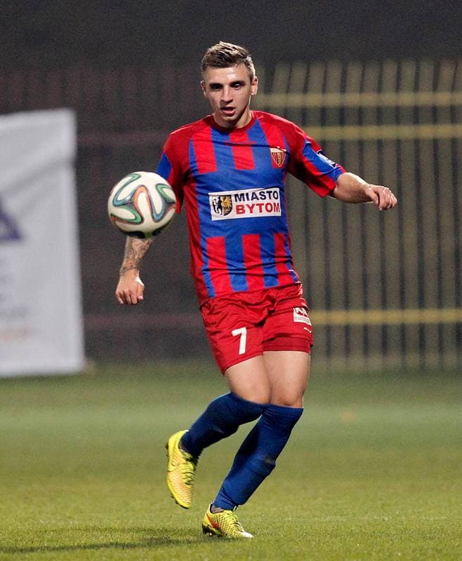 Football. III Liga Opolsko - Slaska. Polonia Bytom - Polonia Laziska Gorne. 11.11.2014