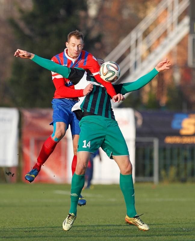 Football. II Liga. Rakow Czestochowa - Energetyk ROW Rybnik. 23.11.2014