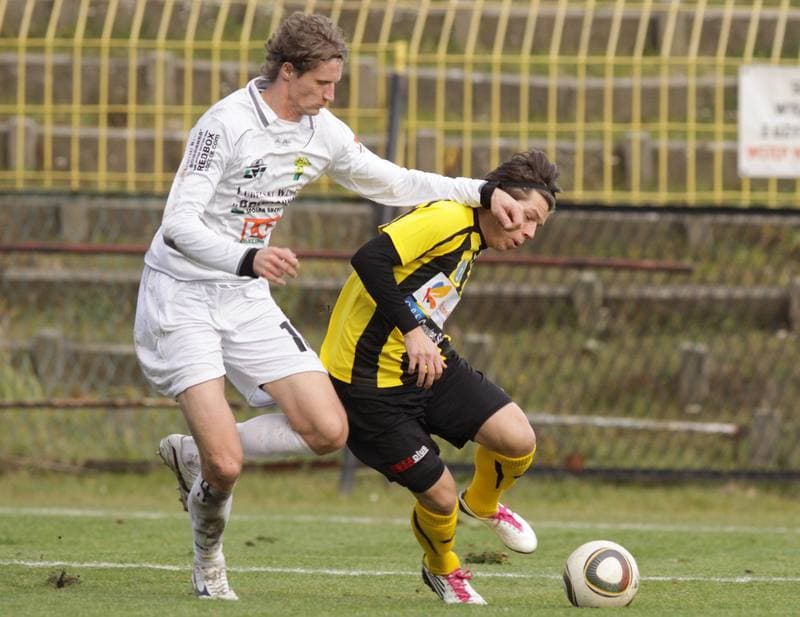 Football. I liga. Ruch Radzionkow - Gornik Leczna. 13.11.2010