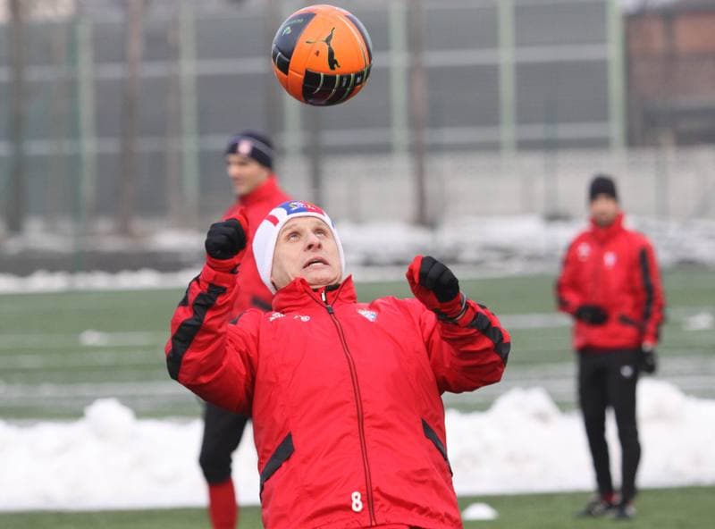 Football. Gornik Zabrze. Training. 11.01.2011