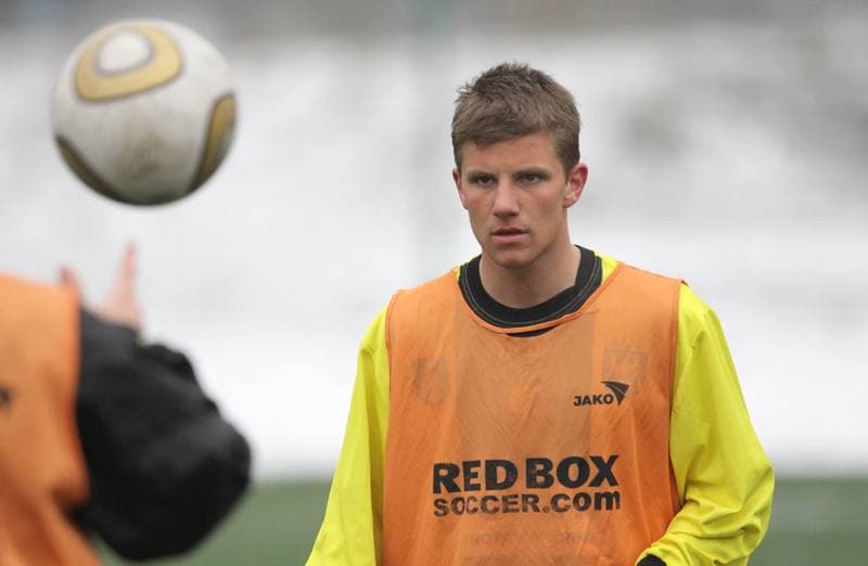 Football. Sparing. Ruch Radzionkow - LZS Piotrowka. 19.02.2011