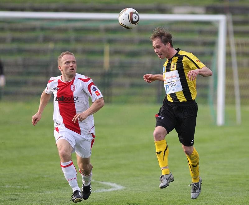 Football. Bytom I liga. Ruch Radzionkow - LKS Lodz. 29.04.2011