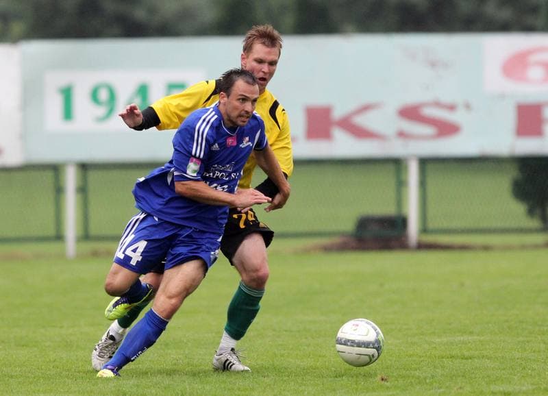 Football. I Liga. Podbeskidzie Bielsko-Biala - GKS Katowice. 02.04.2011