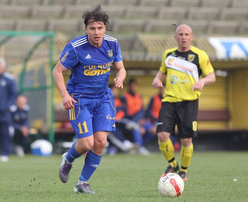 Football. Bytom I liga. Ruch Radzionkow - Arka Gdynia. 07.04.2012