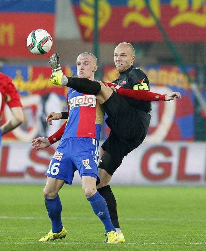 Football. PKO BP Ekstraklasa. Piast Gliwice - Cracovia Krakow. 05.12.2015