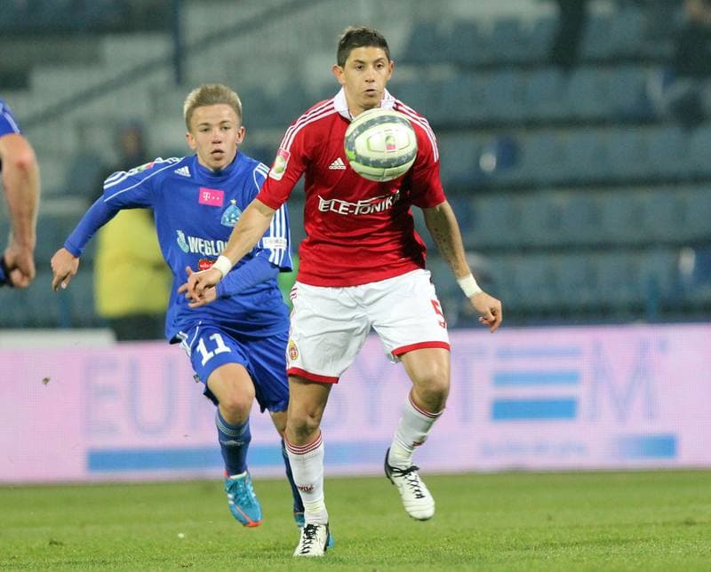 Football. T-Mobile Ekstraklasa. Ruch Chorzow - Wisla Krakow. 25.03.2012