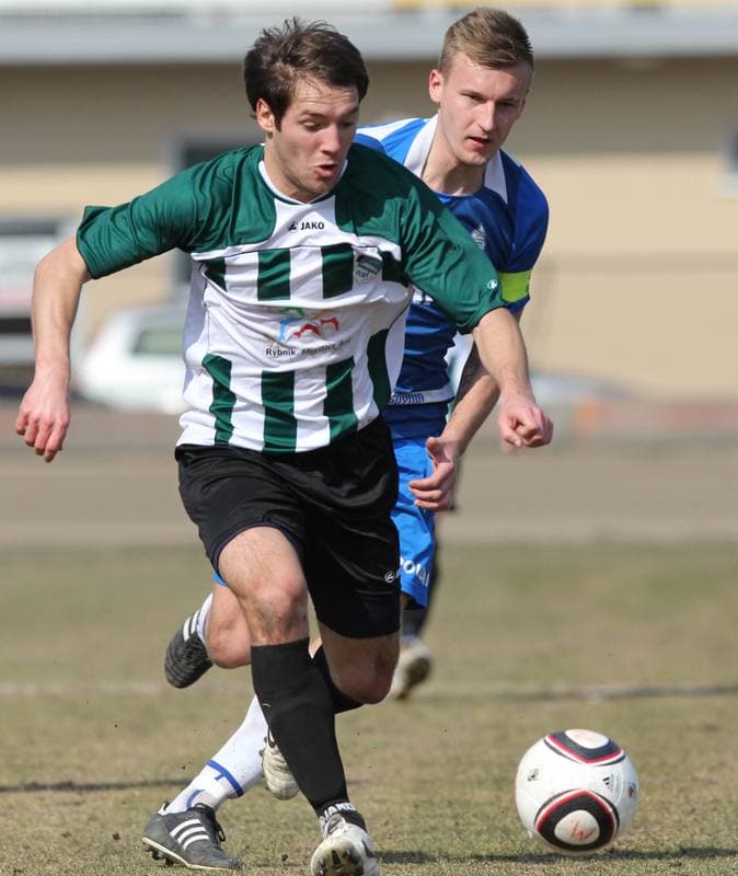 Football. II liga. ROW Rybnik - Baltyk Gdynia. 18.03.2012