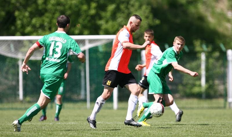 Football. III Liga Opolsko Slaska. Grunwald Ruda Slaska - Pniowek Pawlowice Slaskie. 16.05.2015